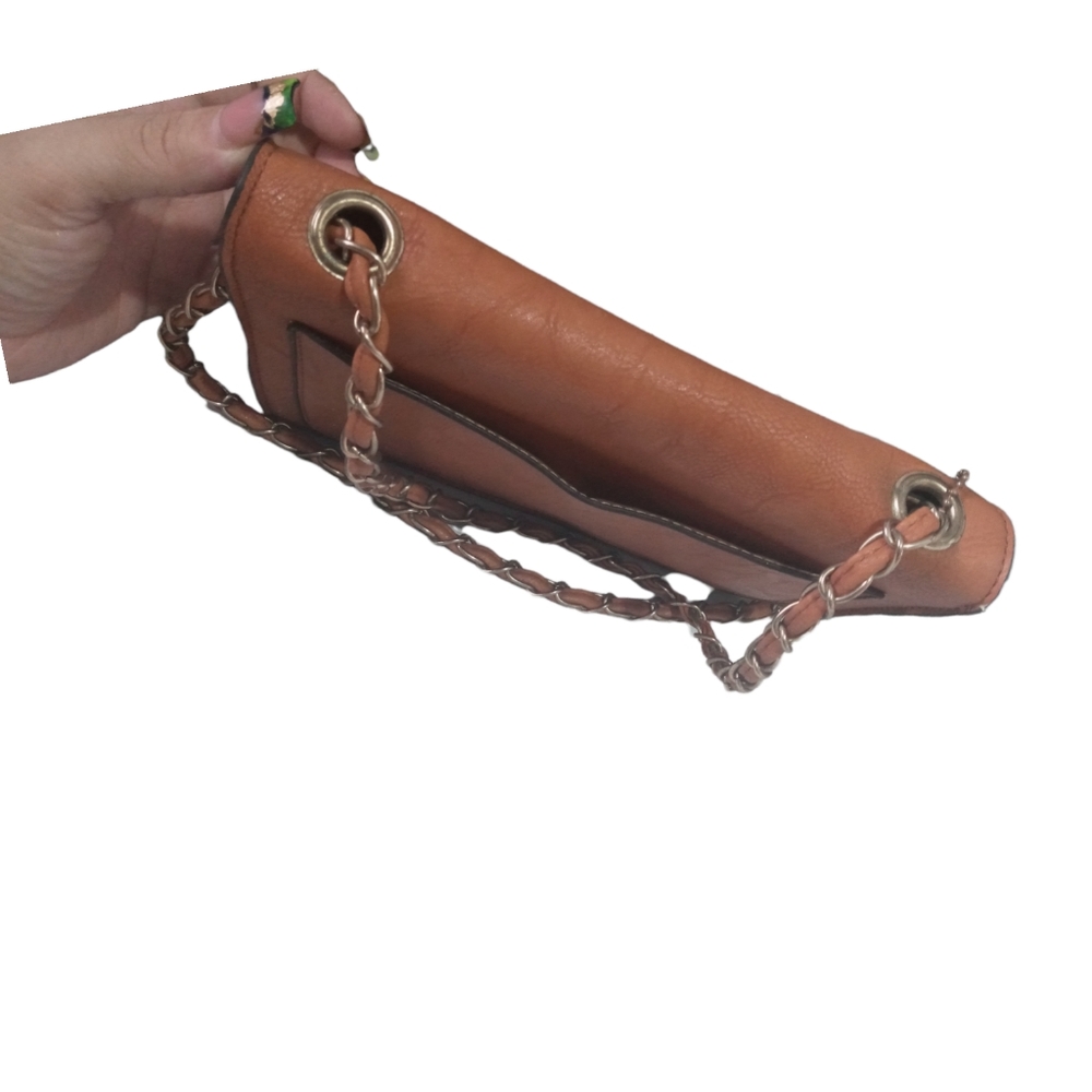 Yoki Handbag - Picture 5 of 8